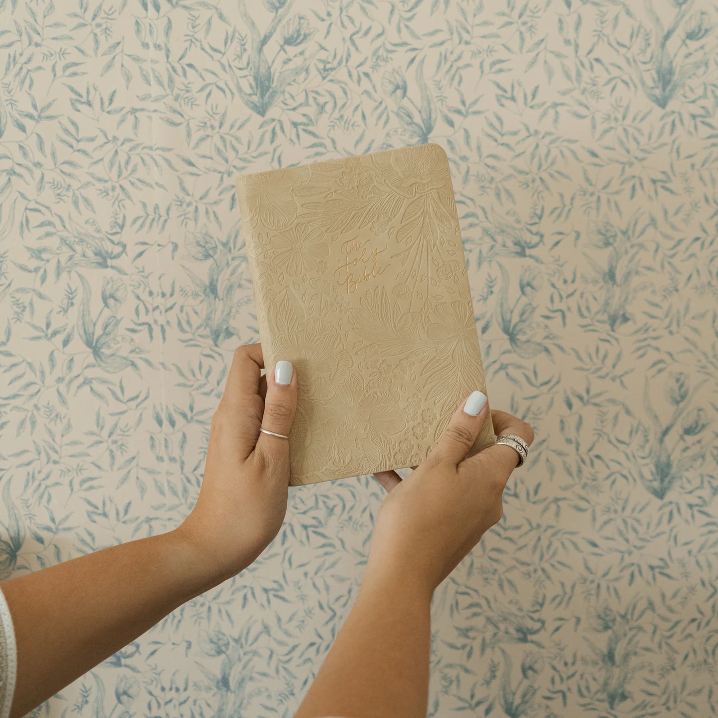 Compact NLT Bible: Sonora Theme