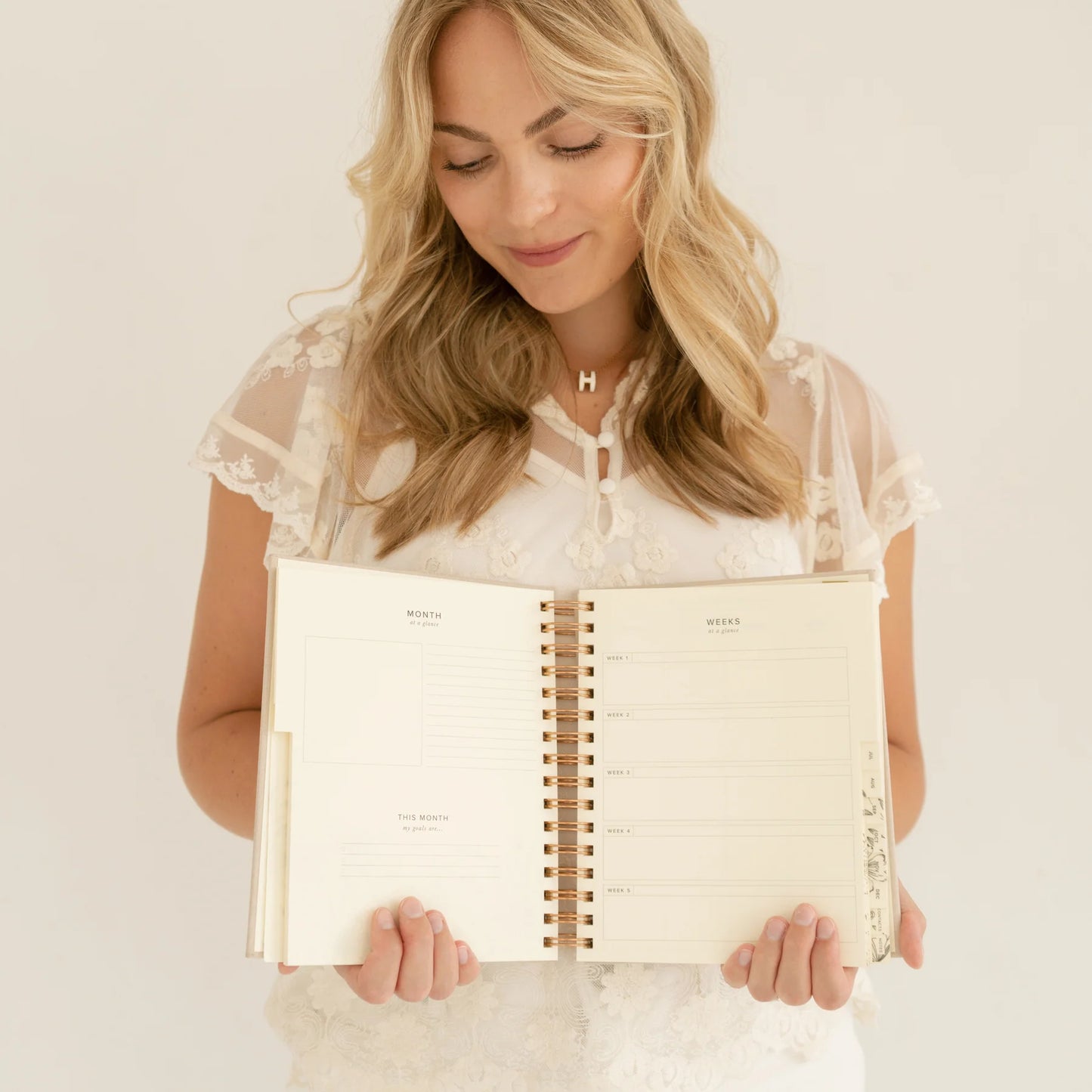 Undated 12 Month Planner: Magnolia Springs Theme